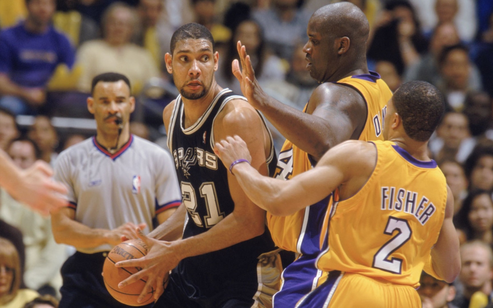 关于清晨体能课后；圣安东尼奥马刺主帅复盘备战欧冠；压力陡增；医务组通报恢复的信息